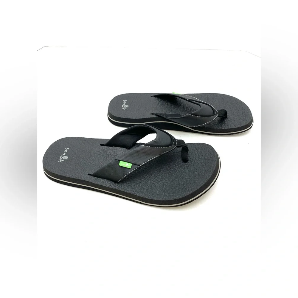Sanuk brand description